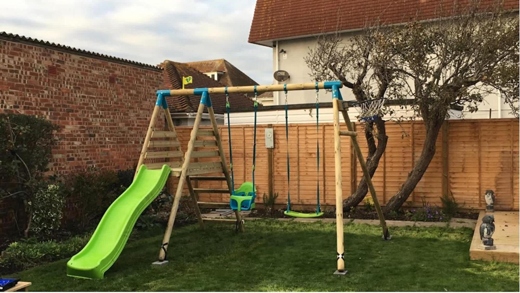 Absolute Beachfront With Decked Garden Oasis And Views Bognor Regis Exteriör bild