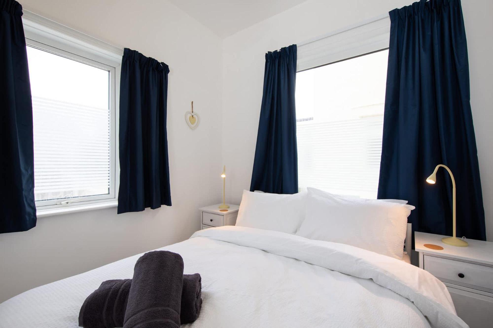Absolute Beachfront With Decked Garden Oasis And Views Bognor Regis Exteriör bild